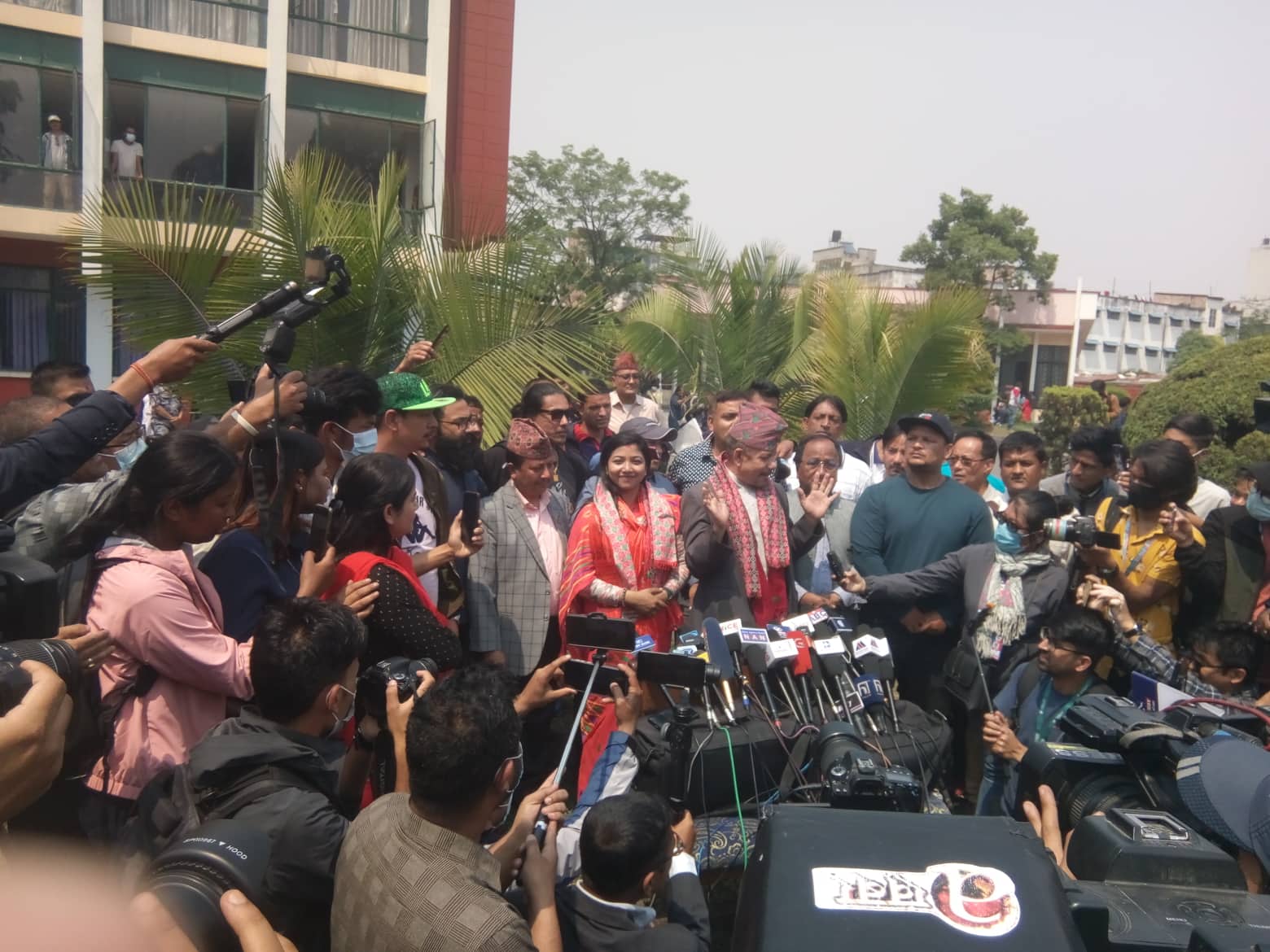 उम्मेदवारी दर्तापछि स्थापितले भने- गठबन्धनको भन्दा दोब्बर मत ल्याएर जित्छु