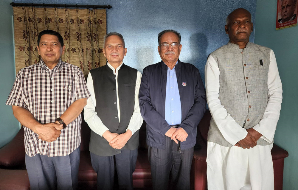 ‘बाबुराम र प्रचण्डसँगै उभिनुकाे ठूलो अर्थ छ’
