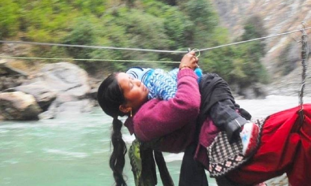 दार्चुलामा कौनेणी तुइनबाट खसेर एक बालक बेपत्ता