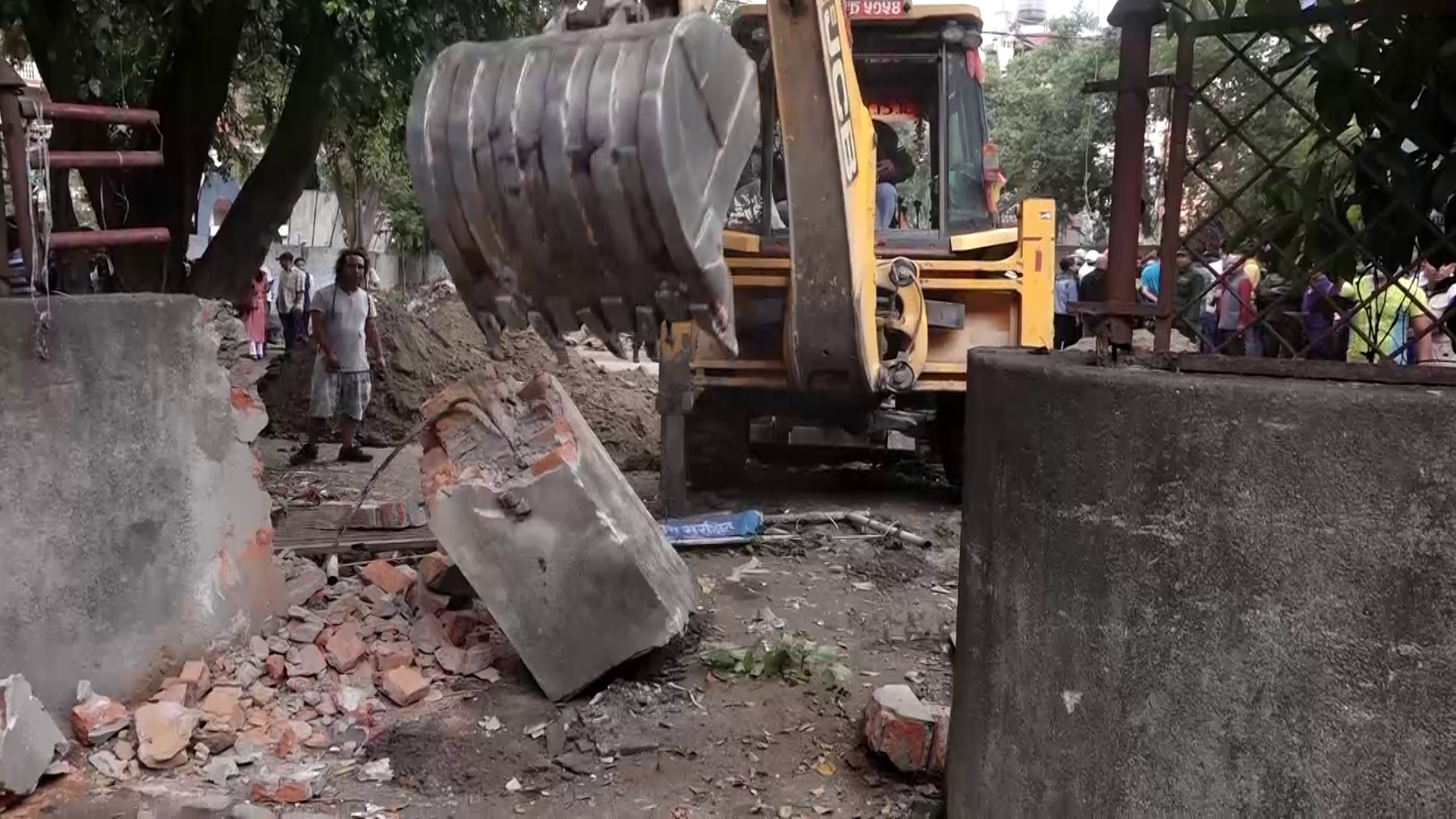 काठमाडाैं महानगरपालिकाले खाली गरायाे वडा नं २९ मा रहेकाे सरकारी जग्गा