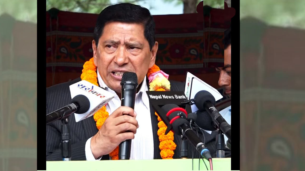 सरकारको अभियानबाट युवाहरुलाई देशमा केही हुन्छ भन्ने आश पलाएको छ – गृहमन्त्री श्रेष्ठ (भिडिओसहित)