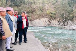 बाढी पहिरोले क्षति पुयाएका रामेछाप र दोलखाको सडक मर्मतका लागि बजेट सुनिश्चित