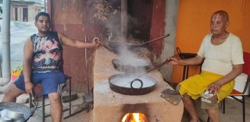 खुवा व्यवसायबाट मासिक एक लाख रुपैंयाँ आम्दानी