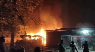 रौतहटको दुई छुट्टाछुटै स्थानमा आगोलागी, रु १० लाख बराबरको क्षती