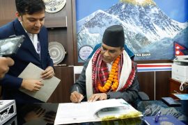 पदभार ग्रहणपछि गभर्नर पौडेल : नियम मात्रै बनाएर पुग्दैन, सुपरीवेक्षण मजबुत हुनुपर्छ