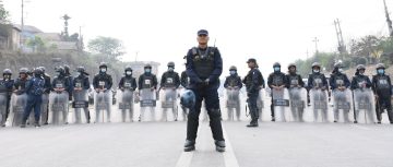 एमाले र राजावादीको प्रदर्शनलाई लक्षित गर्दै रत्नपार्क क्षेत्रमा आज बिहानैदेखि सुरक्षा व्यवस्थामा कडाई
