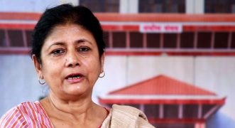 सरिता गिरीको सांसद पदसम्बन्धी मुद्दा अझै निष्कर्षमा पुग्न सकेन