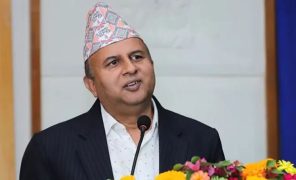 राजावादीहरूले ठूलो रकम खर्चेर भ्रम फैलाए: महासचिव पोखरेल
