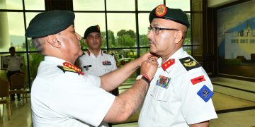 दर्ज्यानी चिह्न प्रधान सेनापतिको हातबाट प्रदान