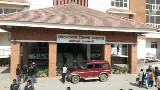 शौचालय जाने बहानामा जिल्ला अदालतबाट हतकडीसहित थुनुवा फरार