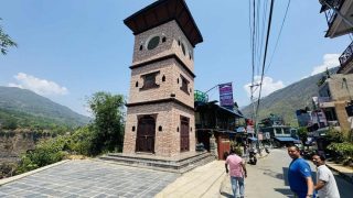 कुश्मा बजारको घण्टाघर दुई वर्षदेखि तालाबन्दी, नगरपालिका मौन