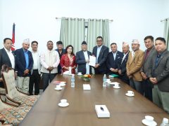 प्रधानमन्त्रीको ध्यानाकर्षणमा सुनचाँदी व्यवसायी