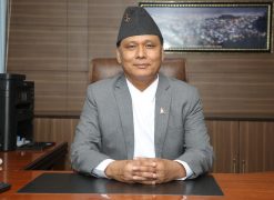 के कुलमान घिसिङ राजनीतिमा आउन लागेका हुन् ?