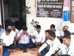 कालोपट्टी बाँधेर कर्मचारीको विरोध प्रदर्शन