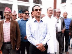 उपाध्यक्ष गिरीले निर्वाचन आयोगमा उजुरी दिए, राजेन्द्र लिङ्देनले गरेका कारबाहीबारे