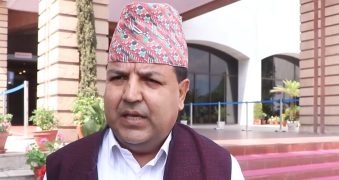 डा. सुनिल शर्मा भन्छन्–  ‘देशभन्दा ठूलो कोही छैन, नेताले अब सुध्रनै पर्छ’