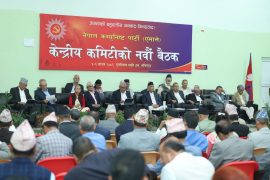 एमाले बैठक: अध्यक्ष ओलीको पक्षमा समर्थनको होड, ४९ मध्ये मात्र ५ जनाको फरक धारणा