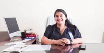 कोठाभित्र कुर्सीमा बसेर चिठी काट्दैमा देशको स्वास्थ्य प्रणाली सुध्रन्न : सोईना शर्मा