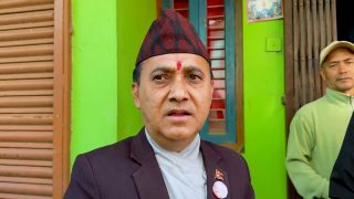 इलाम पुगेर विश्वप्रकाश भने– विपद्मा नभेटिएको सरकार भेटिने कहिले हो ?