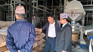 तीन वर्षपछि धुलो दूध कारखाना सञ्चालनको तयारी, मन्त्री पौडेलको प्रतिबद्धता