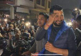 चितवनको कार्यक्रमपछि काठमाडौं फर्किँदै रवि लामिछाने