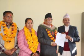 प्रचण्डले गराए रुकुमपूर्वबाट उम्मेदवारी दर्ता