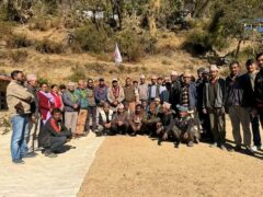 घरदैलो अभियानमा व्यस्त एमाले उम्मेदवार थापा