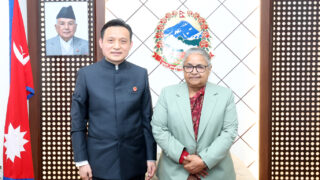 प्रधानमन्त्री कार्की र चिनियाँ राजदूतबीच शिष्टाचार भेट