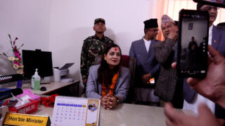 पदबहाली गर्दै निशा मेहताले भनिन् : नातावाद र कृपावादबाट टाढा हुनुपर्छ