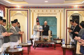 राष्ट्रपति पौडेल समक्ष निर्वाचन प्रतिवेदन २०८२ पेश