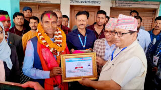 रौतहट–१ मा रास्वपाको सानदार जित : ‘हेभीवेट’ माधव नेपाल र अजय गुप्ता पराजित