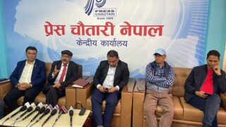 ओली पक्राउ प्रकरणमा कानुनविद् भन्छन्– कानुनी प्रक्रिया मिचेर कारबाही गर्न मिल्दैन