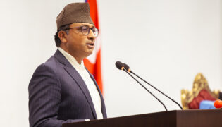 सरकार शेयर बजारप्रति उदार छ, अफवाहप्रति सचेत बनौं : अर्थमन्त्री वाग्ले