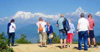संख्या र बसाई अवधि दुवै बढ्दा पनि घट्यो पर्यटकले गर्ने खर्च