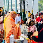 स्वामी अवधेशानन्द गिरीद्वारा जीवित देवी कुमारीको दर्शन, धार्मिक पर्यटक बढ्ने अपेक्षा
