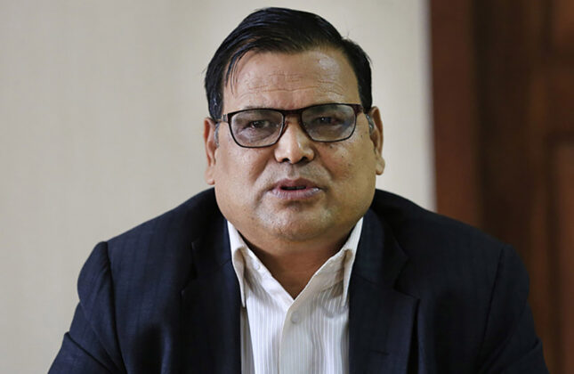पार्टीको सक्रिय जिम्मेवारीबाट अलग भए कृष्णबहादुर महरा