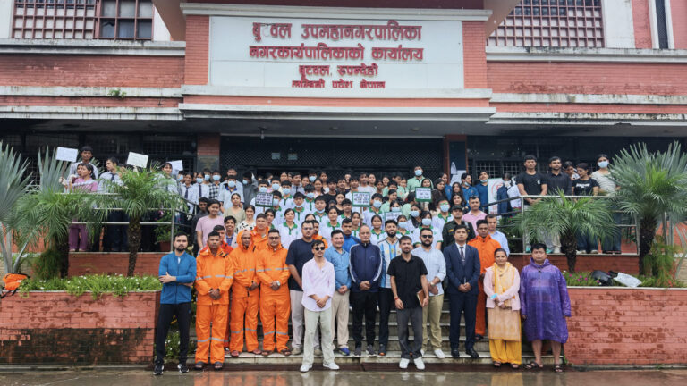 बुटवलमा इन्भाइरोनमेन्ट प्रिमियर लिग शुभारम्भ : १५ कलेजका विद्यार्थीहरू सफा र हरियो बुटवलको अभियानमा एकजुट