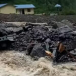 रामेछापको लाछेवारमा पहिरो: होटल र दुई पक्की पुल बगायो, हाइड्रोको ड्याममा क्षति
