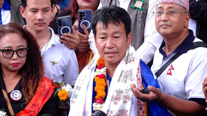 दार्चुलामा झोलुङ्गे पुल उद्घाटनपछि साम्पाङ: महाकालीमा अर्को पुल बनाउन भारतको सहमति आवश्यक