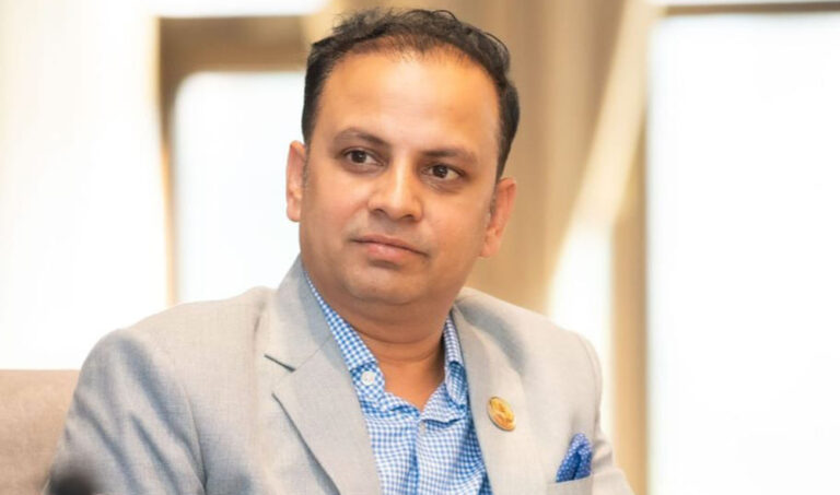 मनिष झाको आफ्नै सरकारलाई कटाक्ष : यस्तो बचपना देखाएर राजकाज चल्छ ?