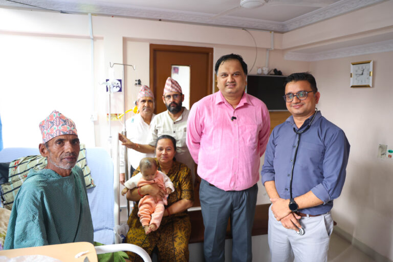 नेपालमै पहिलोपटक केएमसीमा मष्तिष्कमा फुटेको एभीएमको बिनाचिरफार सफल उपचार