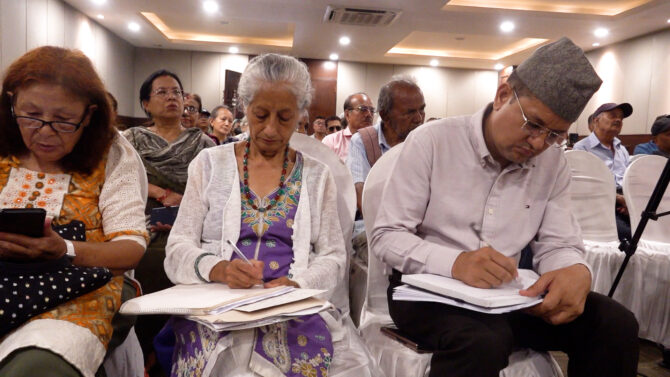 सिभिल सहकारीका बचतकर्ता भन्छन् : ‘सर्वोच्चको अन्तरिम आदेशले हाम्रो सम्पत्ति जोखिममा पर्‍यो’