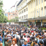 ​गणेश नेपालीको निधनपछि वीर अस्पतालमा तनाव, ठूलो संख्यामा प्रहरी परिचालन (तस्विरहरू)