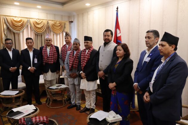 विद्युत् नियमन आयोगका नवनियुक्त पदाधिकारीले लिए शपथ